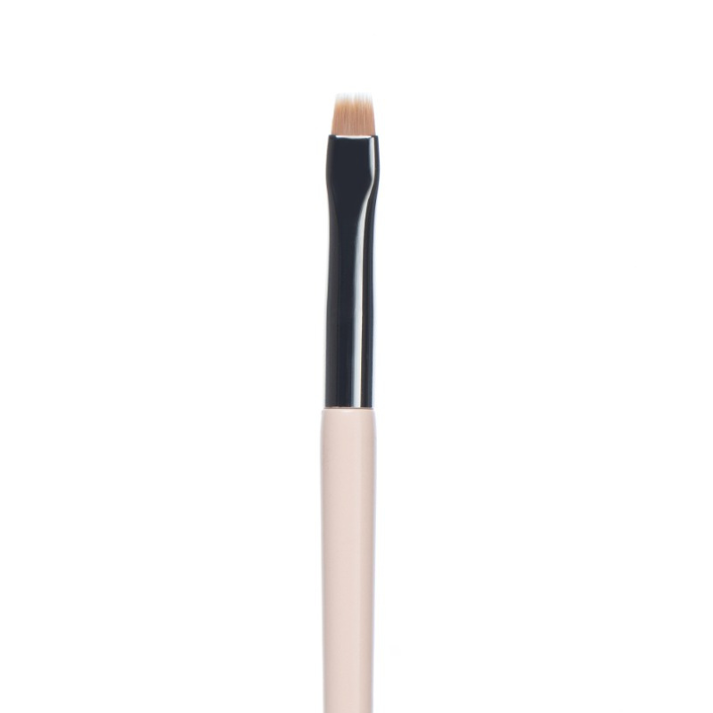 6.1. Straight Eyeliner Brush